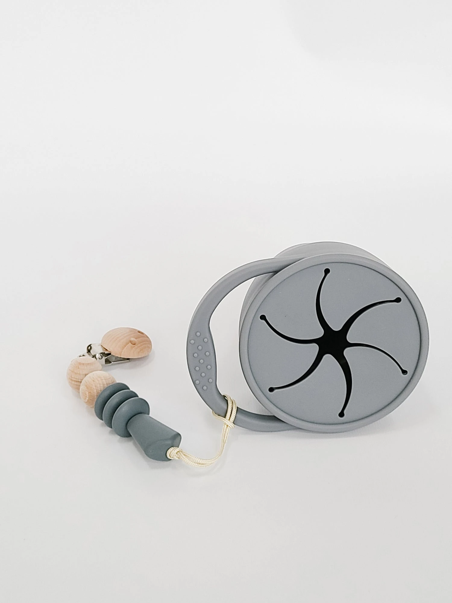 snack up and pacifier clip grey