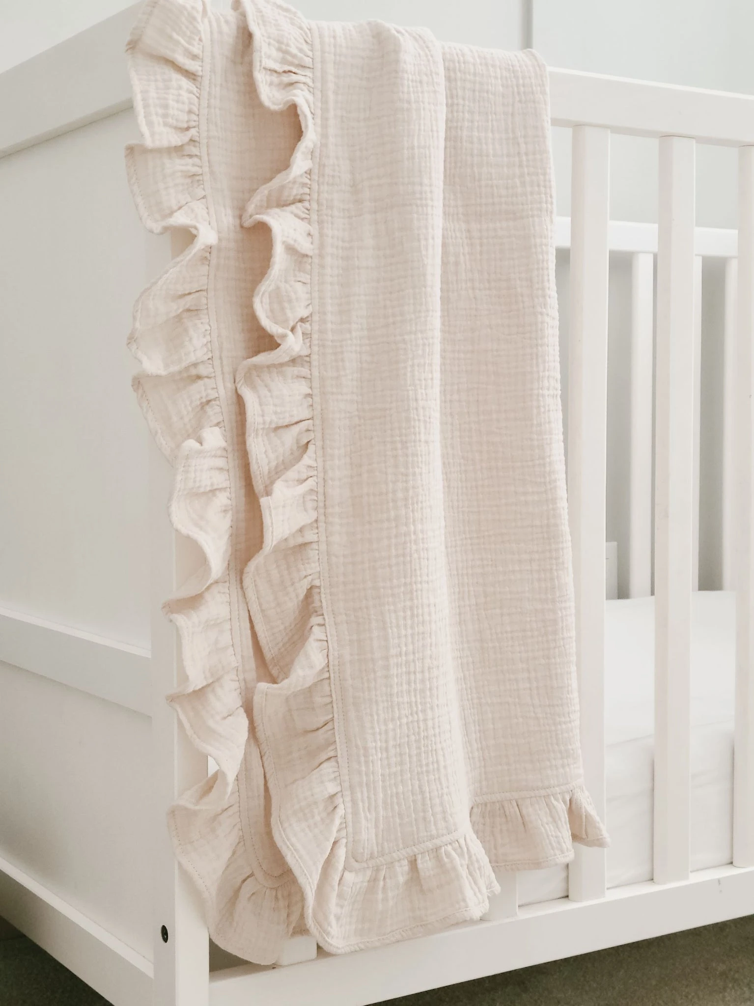 Muslin Ruffled Baby Blanket